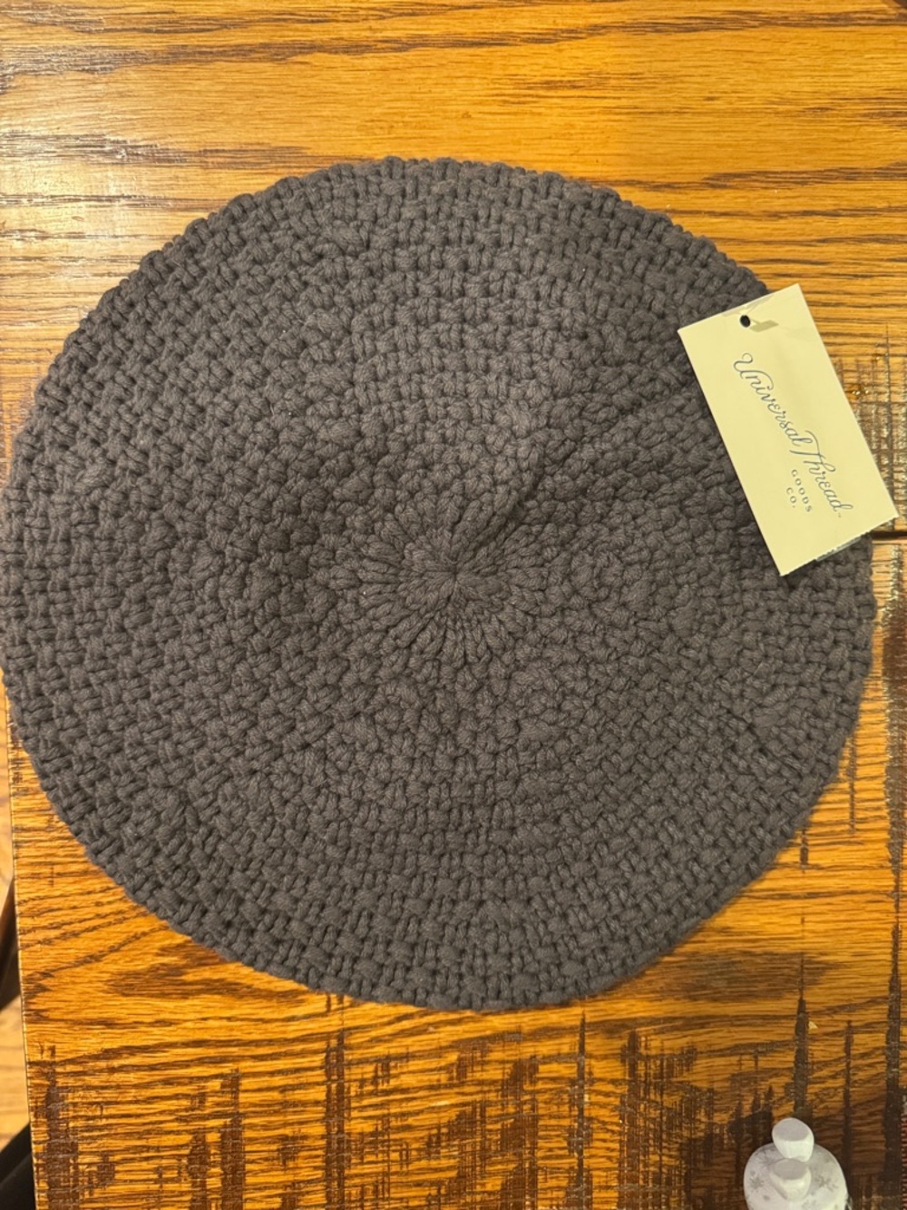 Universal Thread Charcoal Crochet Beret